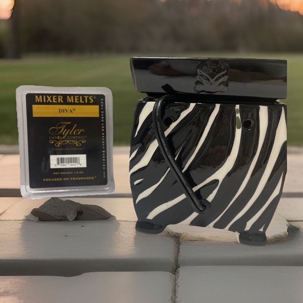 Tyler Candle Company Grandeur Radiant Fragrance Warmer Zebra Diva Mixer Melts